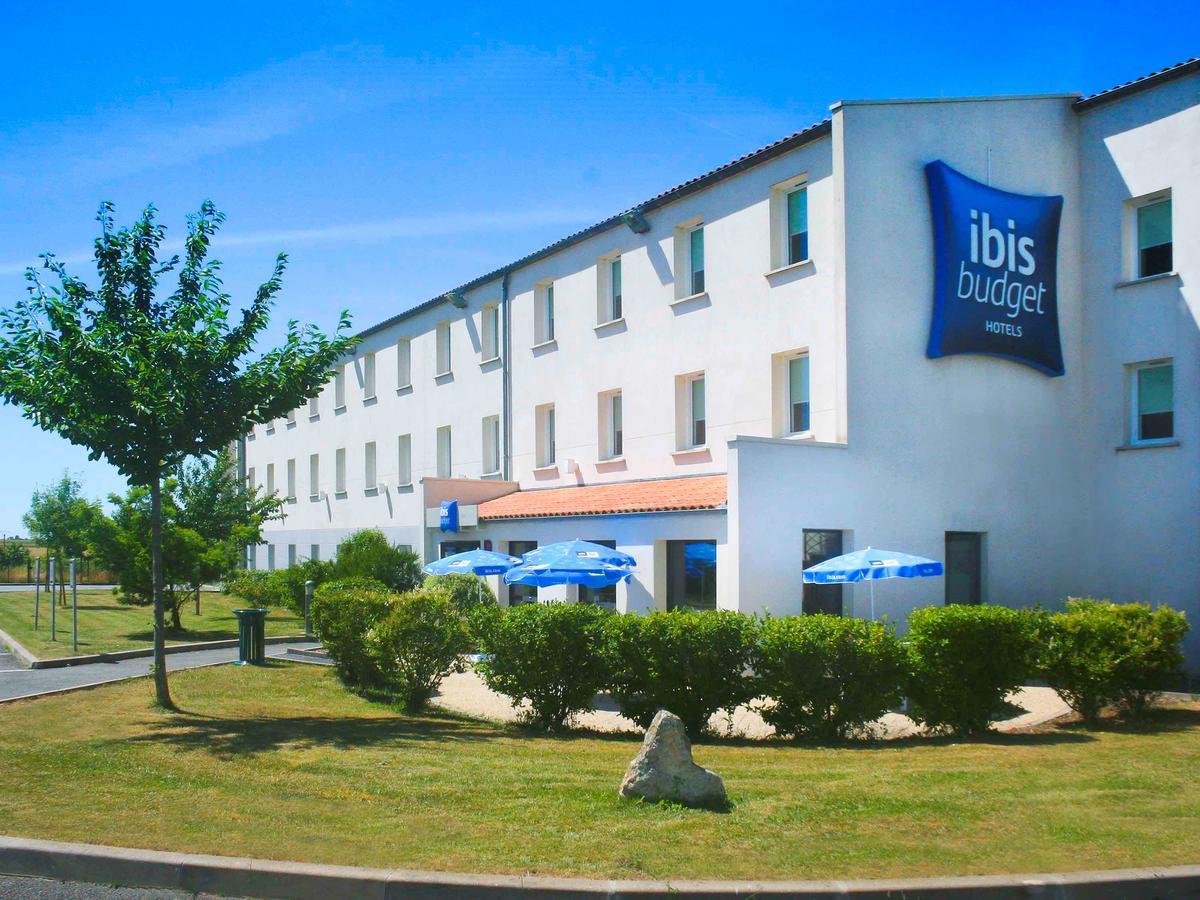 Ibis Budget Niort - La Creche Екстер'єр фото
